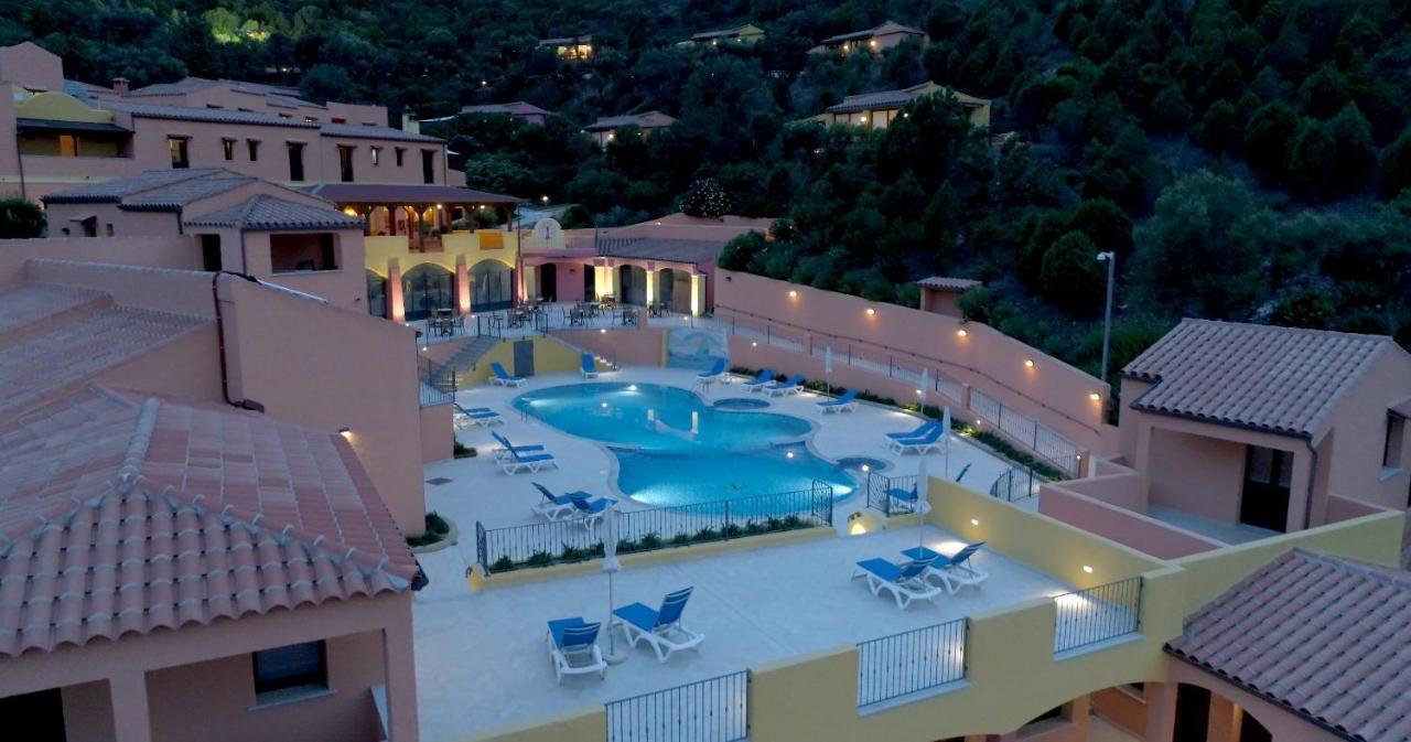 Sosventos Village Hotel Teulada Ngoại thất bức ảnh