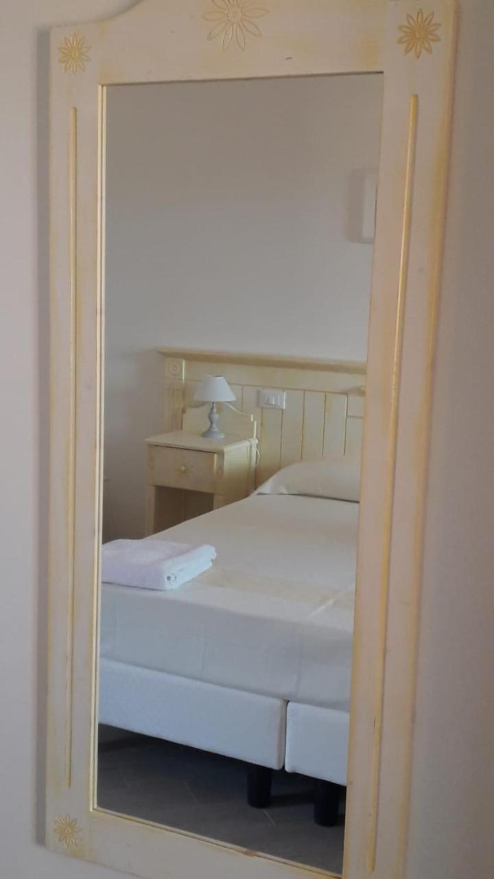Sosventos Village Hotel Teulada Ngoại thất bức ảnh