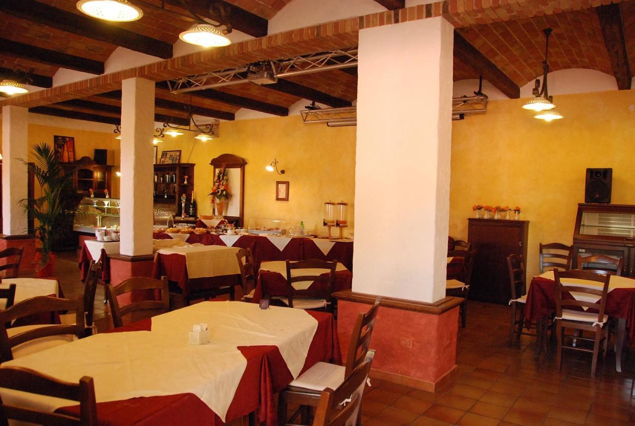 Sosventos Village Hotel Teulada Ngoại thất bức ảnh