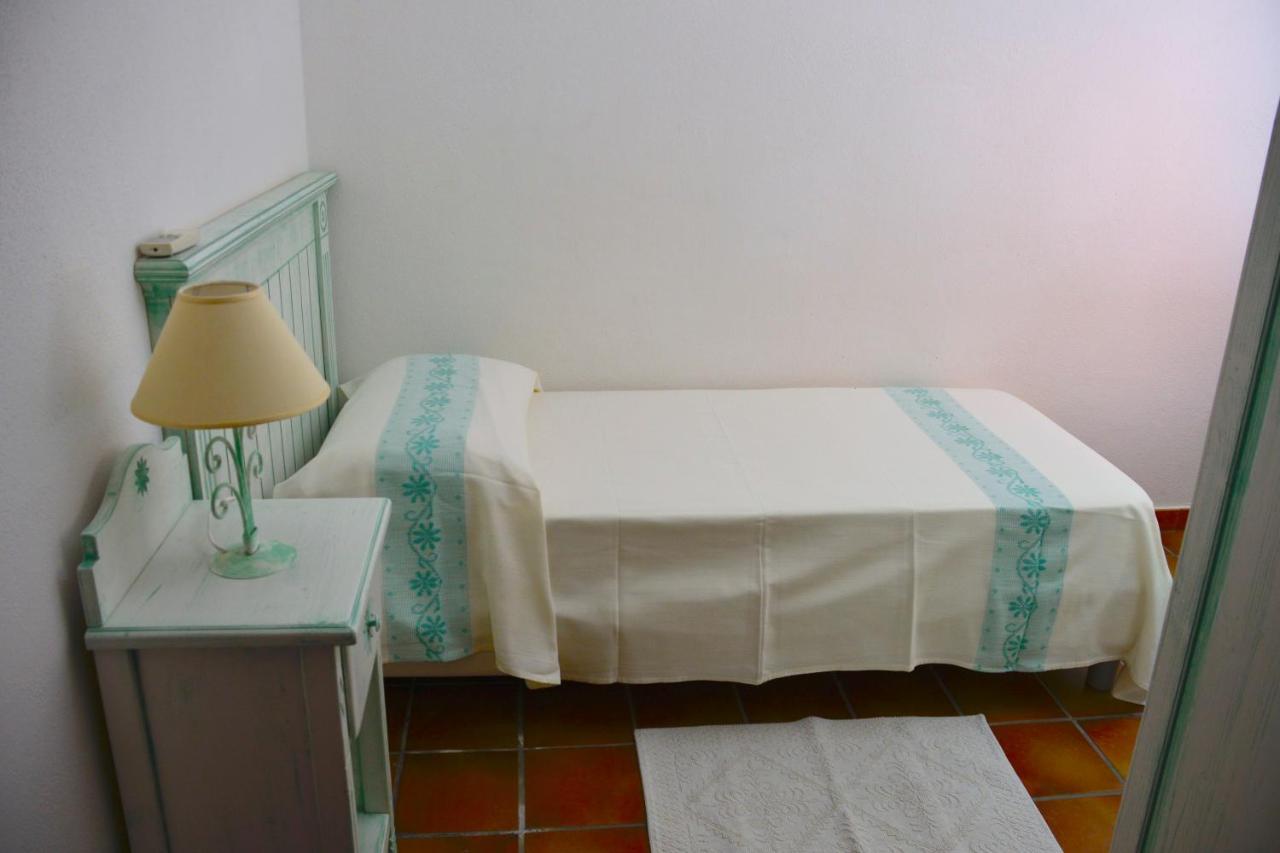 Sosventos Village Hotel Teulada Ngoại thất bức ảnh
